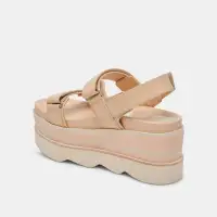 IZAK SANDALS FRENCH VANILLA LEATHER(FRENCH VANILLA LEATHER,5)