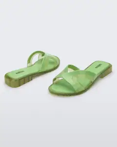 Yacht(Green,5)