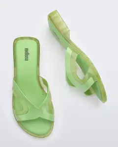 Yacht(Green,5)